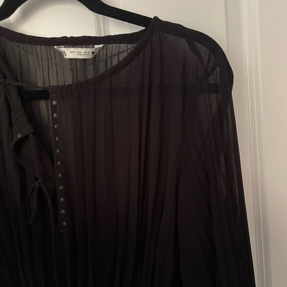 Zara | Black Chiffon Dress | V-Neck | Mid-Length | Long Sleeve - Picture 2 of 8